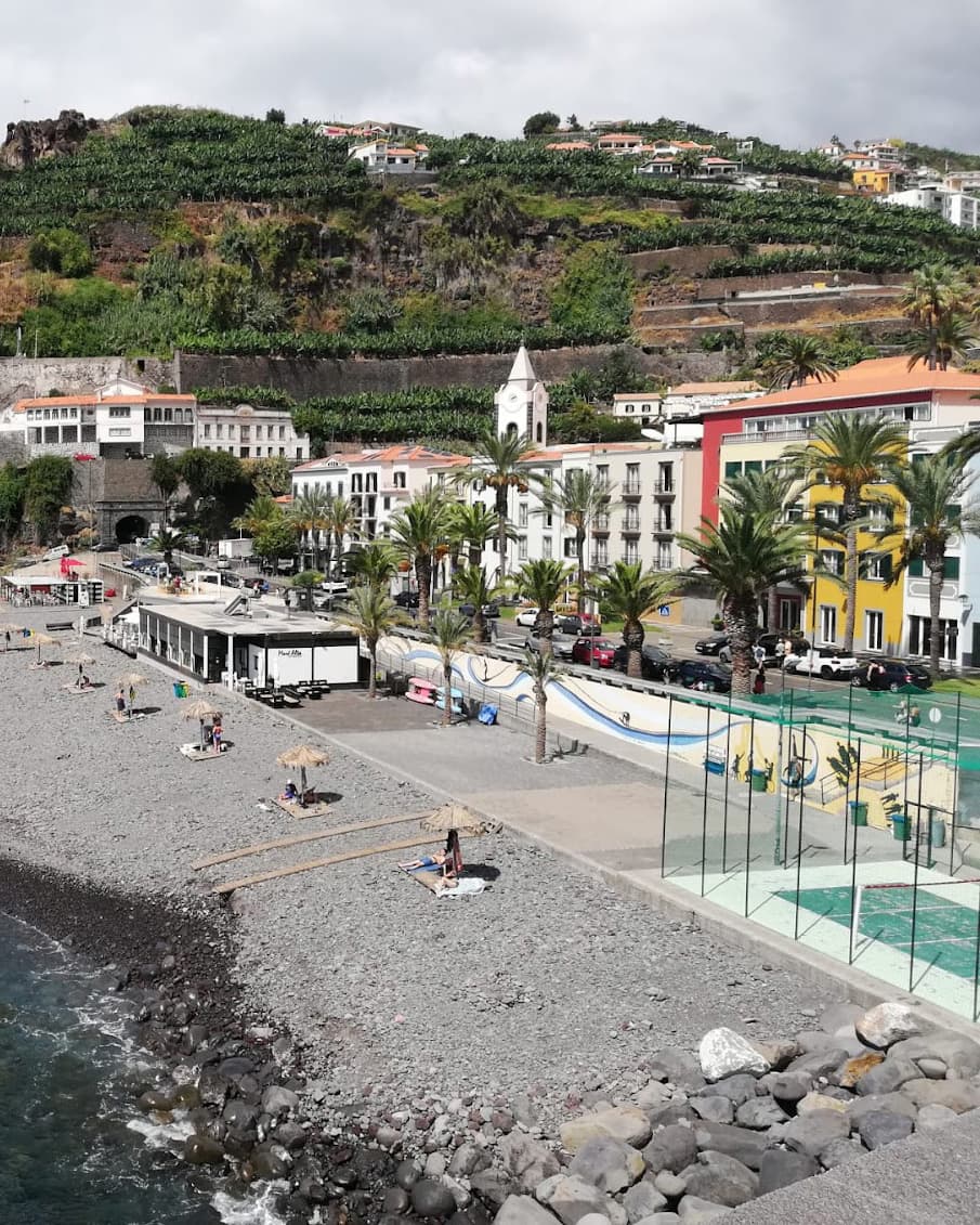Exercícios na praia com a comunidade